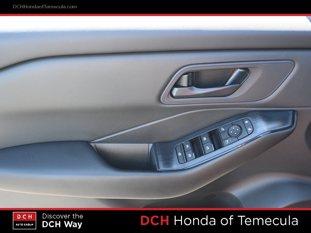 Thumbnail: 2025 Nissan Rogue - 21