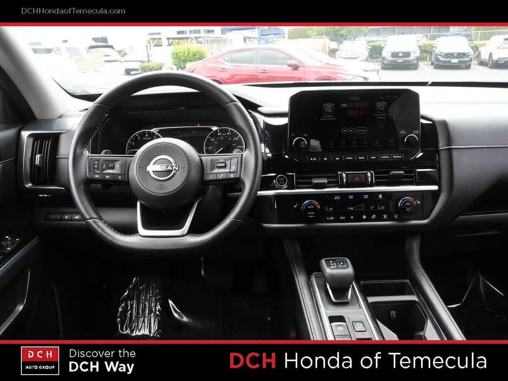 Thumbnail: 2022 Nissan Pathfinder - 2