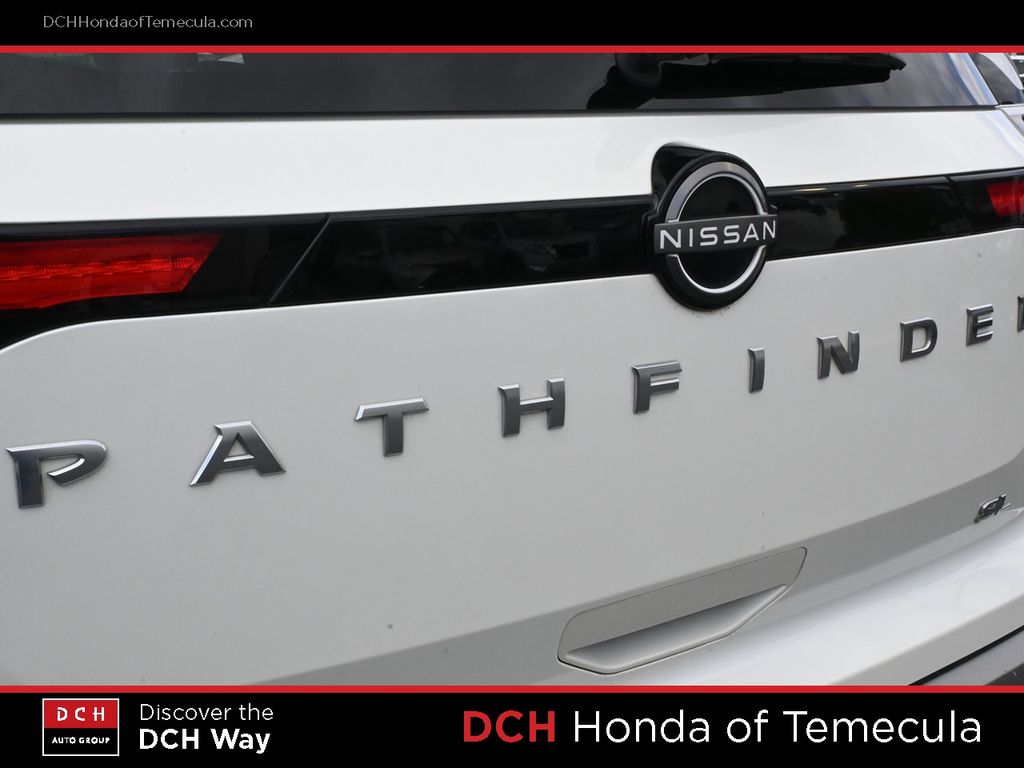 Thumbnail: 2022 Nissan Pathfinder - 6
