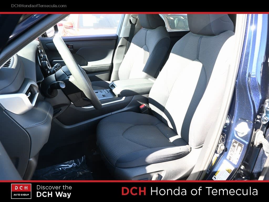 Thumbnail: 2021 Toyota Highlander - 9