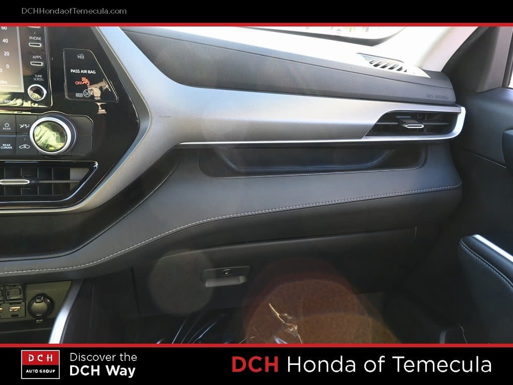 Thumbnail: 2021 Toyota Highlander - 21