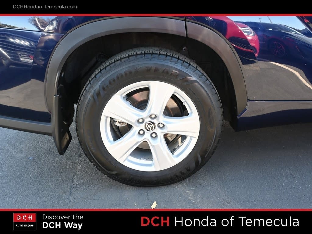 Thumbnail: 2021 Toyota Highlander - 7