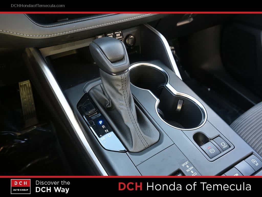 Thumbnail: 2021 Toyota Highlander - 13