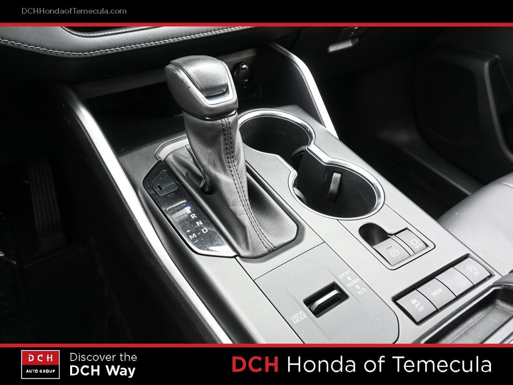 Thumbnail: 2021 Toyota Highlander - 13