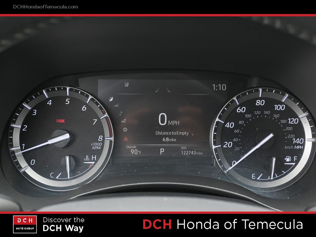 Thumbnail: 2021 Toyota Highlander - 14