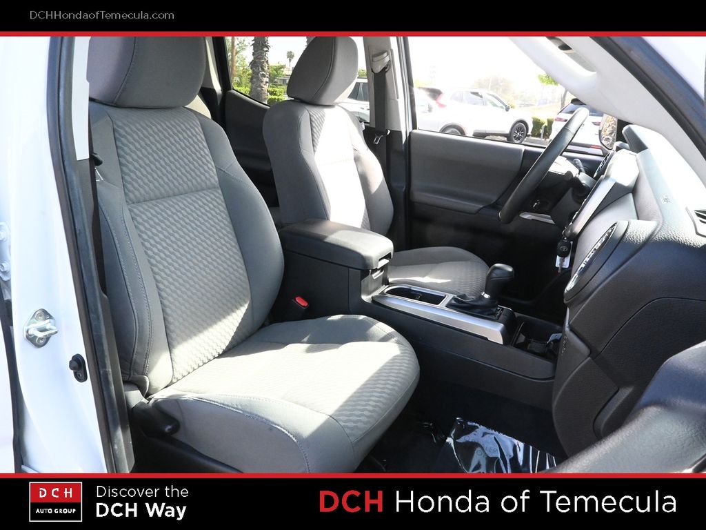 Thumbnail: 2021 Toyota Tacoma - 9