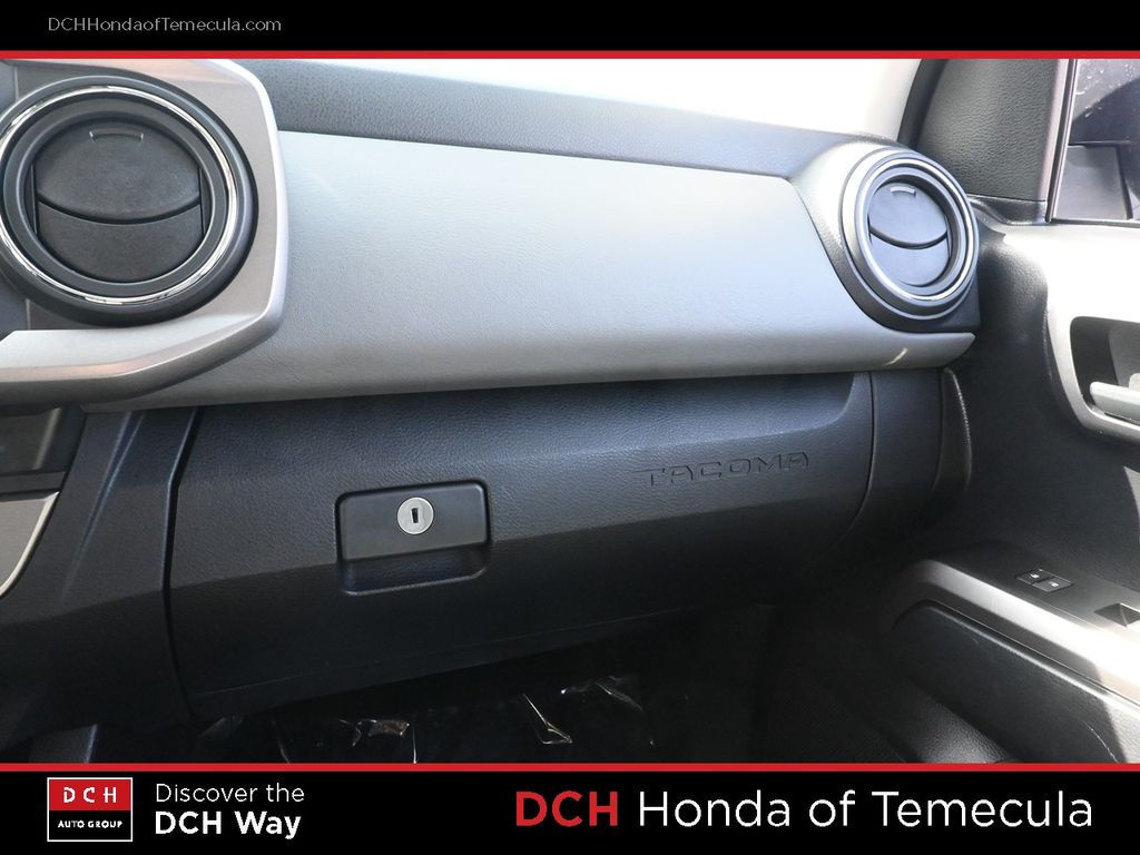 Thumbnail: 2021 Toyota Tacoma - 20
