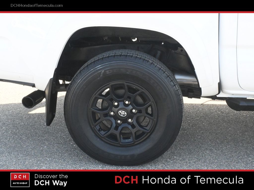 Thumbnail: 2021 Toyota Tacoma - 6
