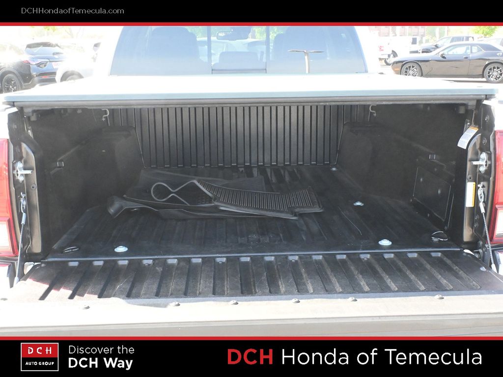 Thumbnail: 2021 Toyota Tacoma - 14