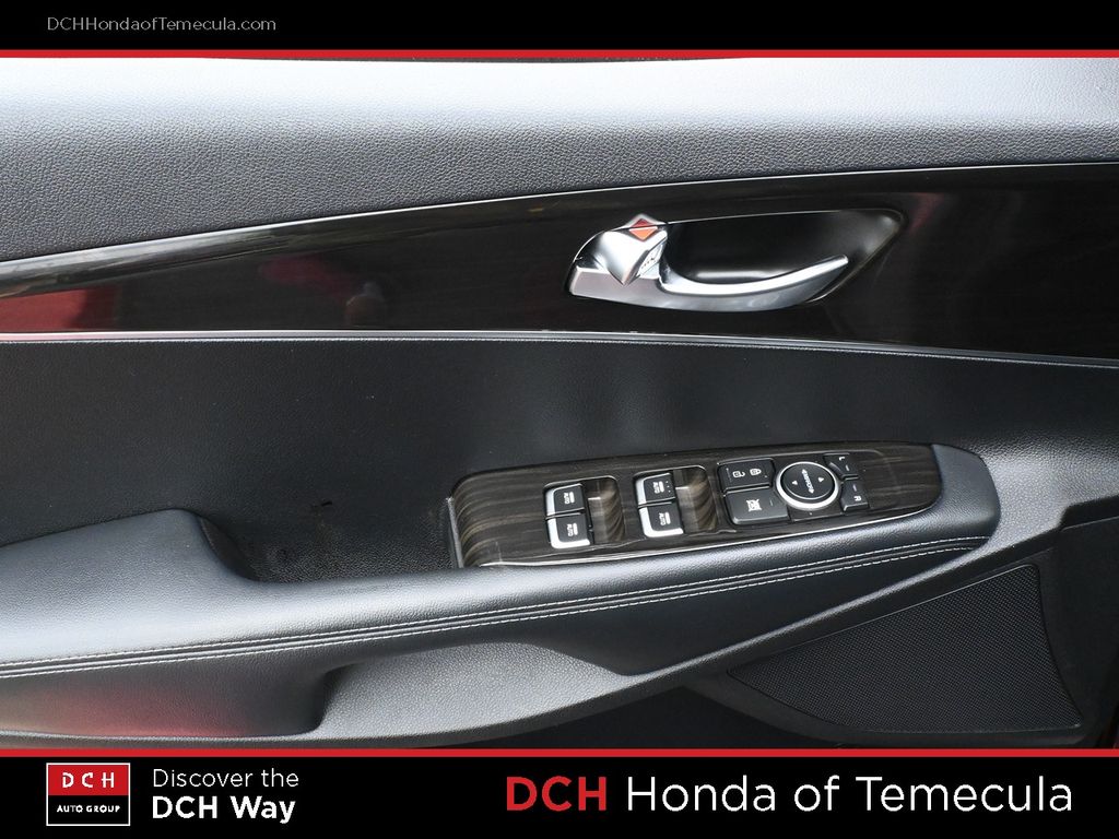 Thumbnail: 2020 Kia Sorento - 22