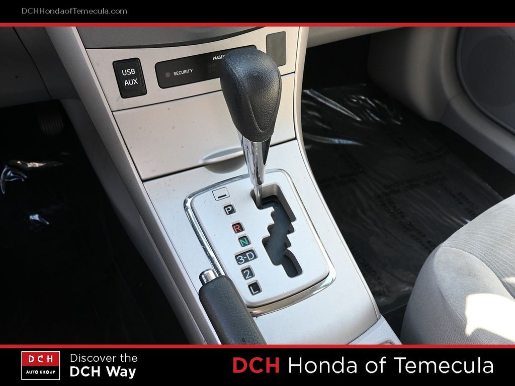 Thumbnail: 2013 Toyota Corolla - 13