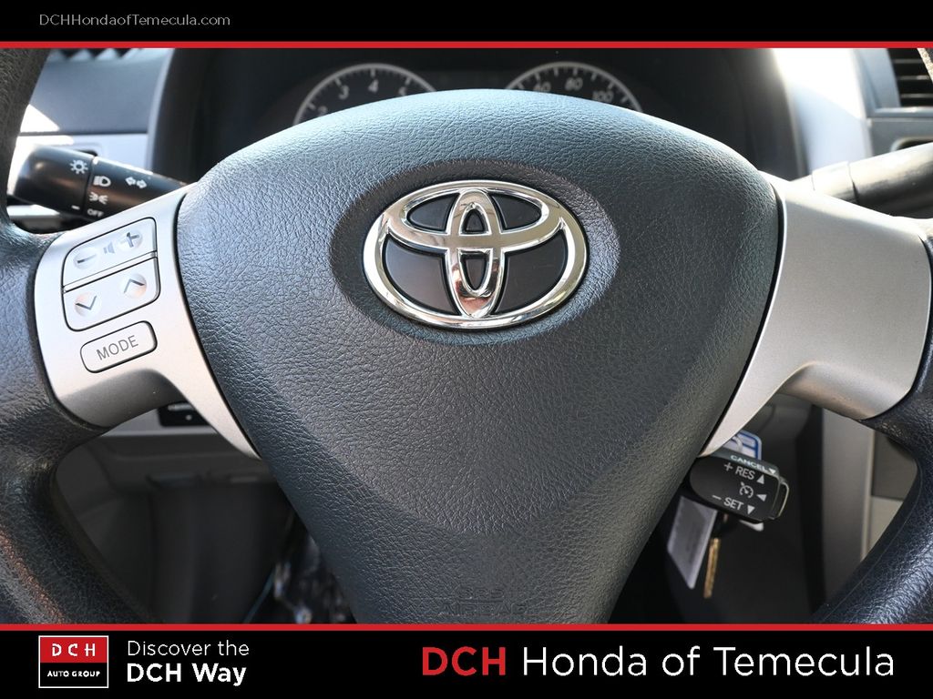 Thumbnail: 2013 Toyota Corolla - 19