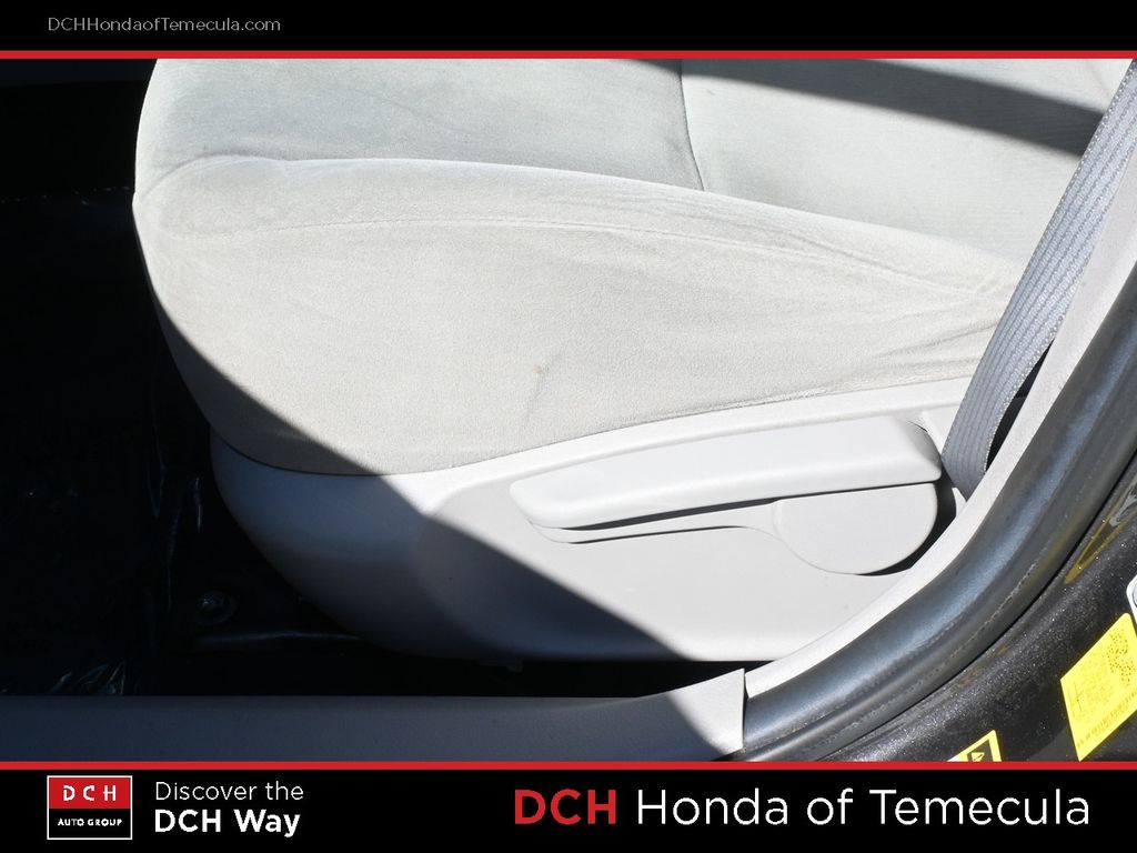 Thumbnail: 2013 Toyota Corolla - 22