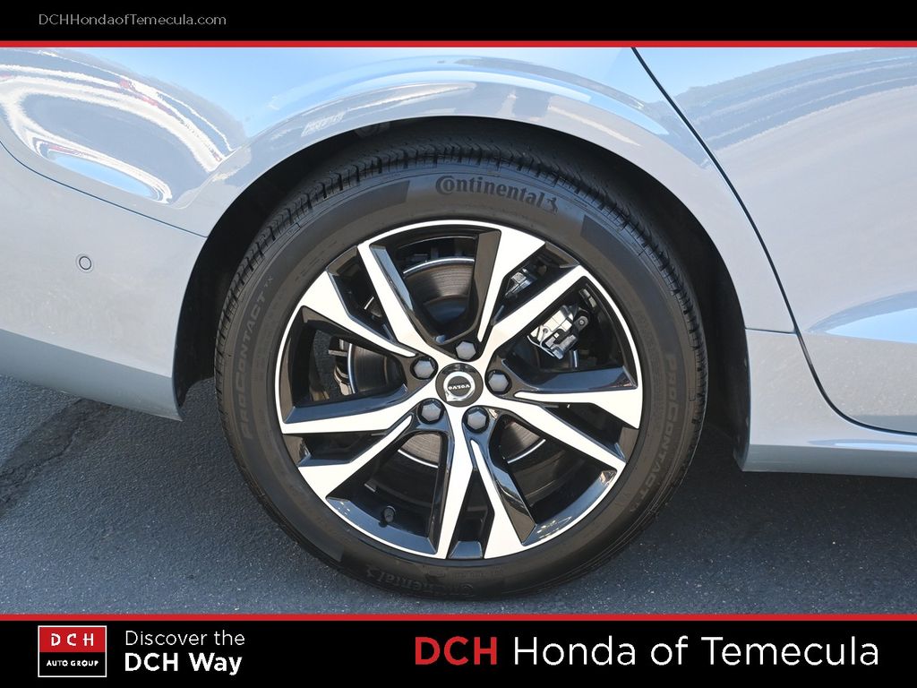 Thumbnail: 2024 Volvo S60 - 7