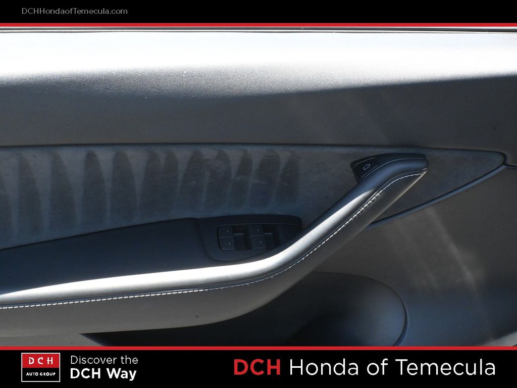Thumbnail: 2022 Tesla Model Y - 20