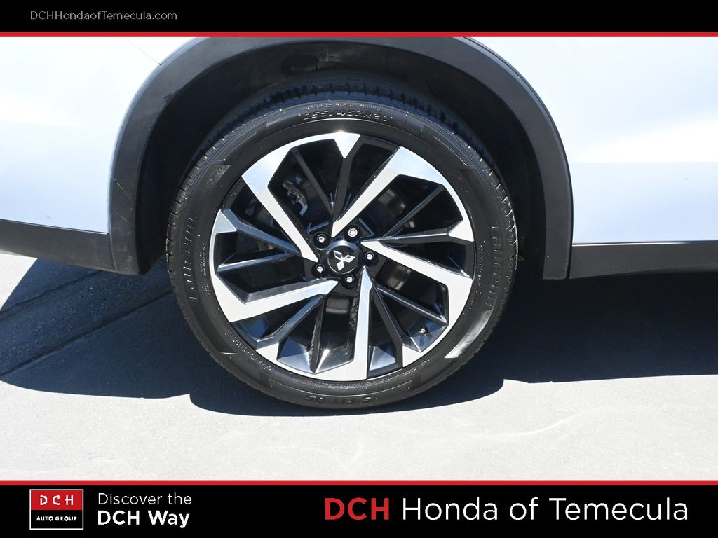 Thumbnail: 2024 Mitsubishi Outlander - 7