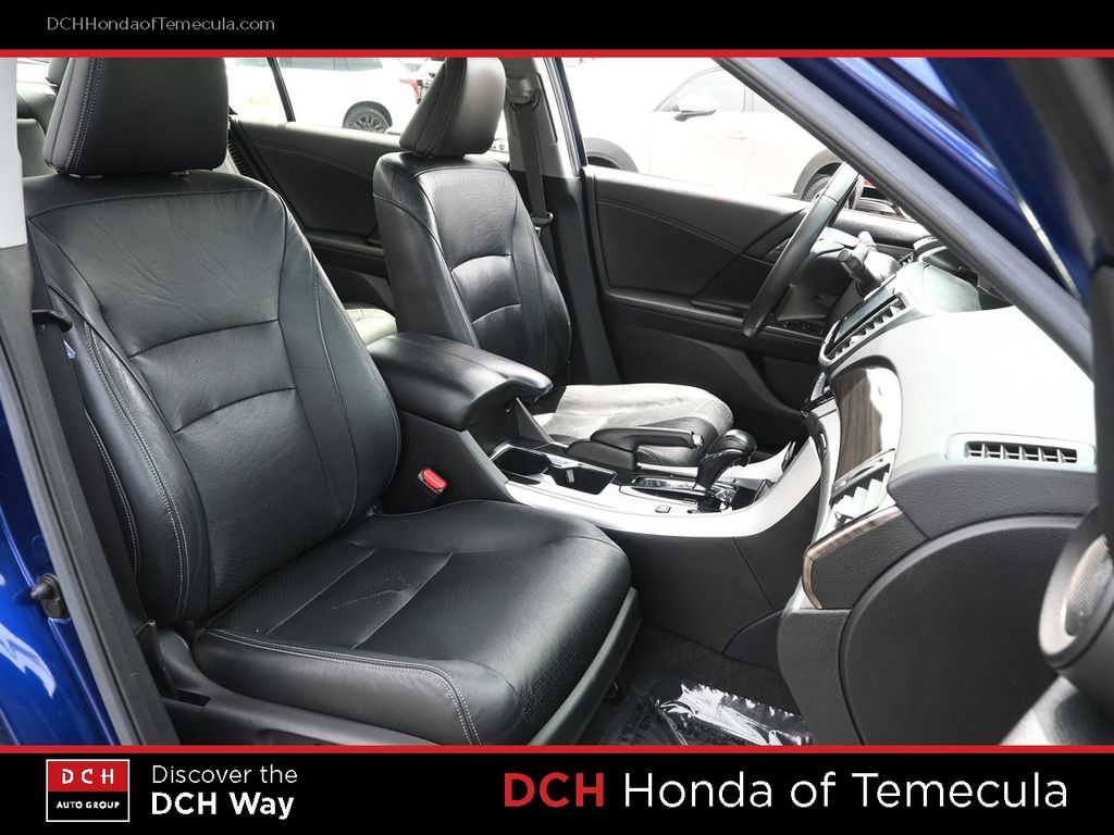 Thumbnail: 2017 Honda Accord - 10