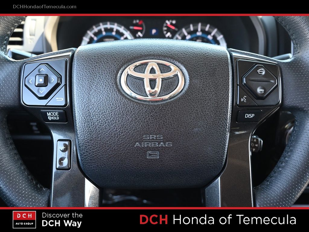 Thumbnail: 2015 Toyota 4Runner - 20