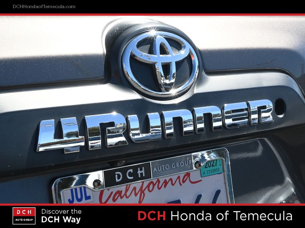 Thumbnail: 2015 Toyota 4Runner - 6