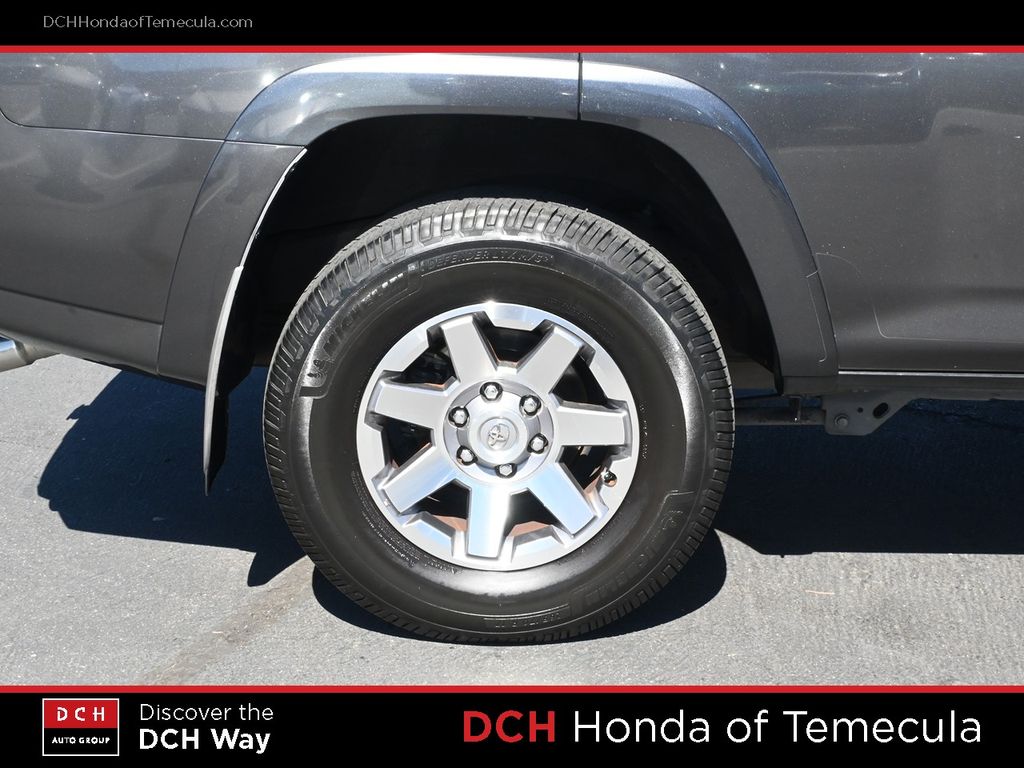 Thumbnail: 2015 Toyota 4Runner - 7