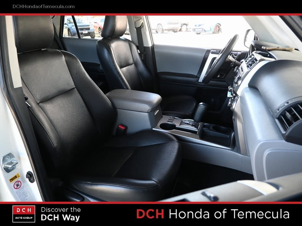 Thumbnail: 2010 Toyota 4Runner - 10