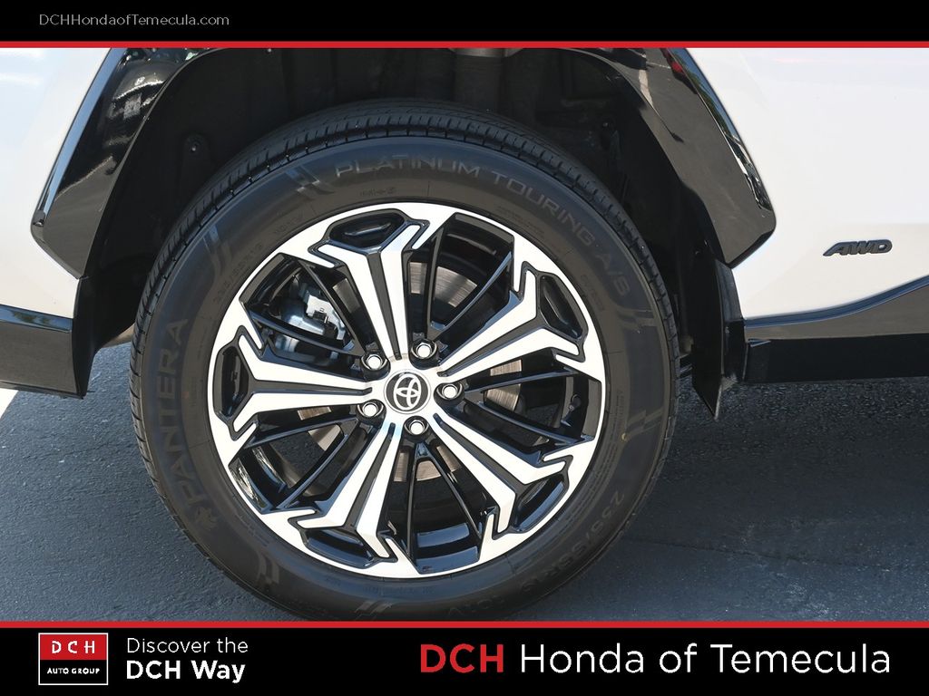 Thumbnail: 2021 Toyota RAV4 - 7