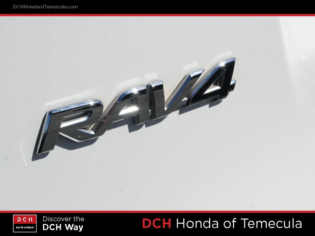 Thumbnail: 2018 Toyota RAV4 - 6