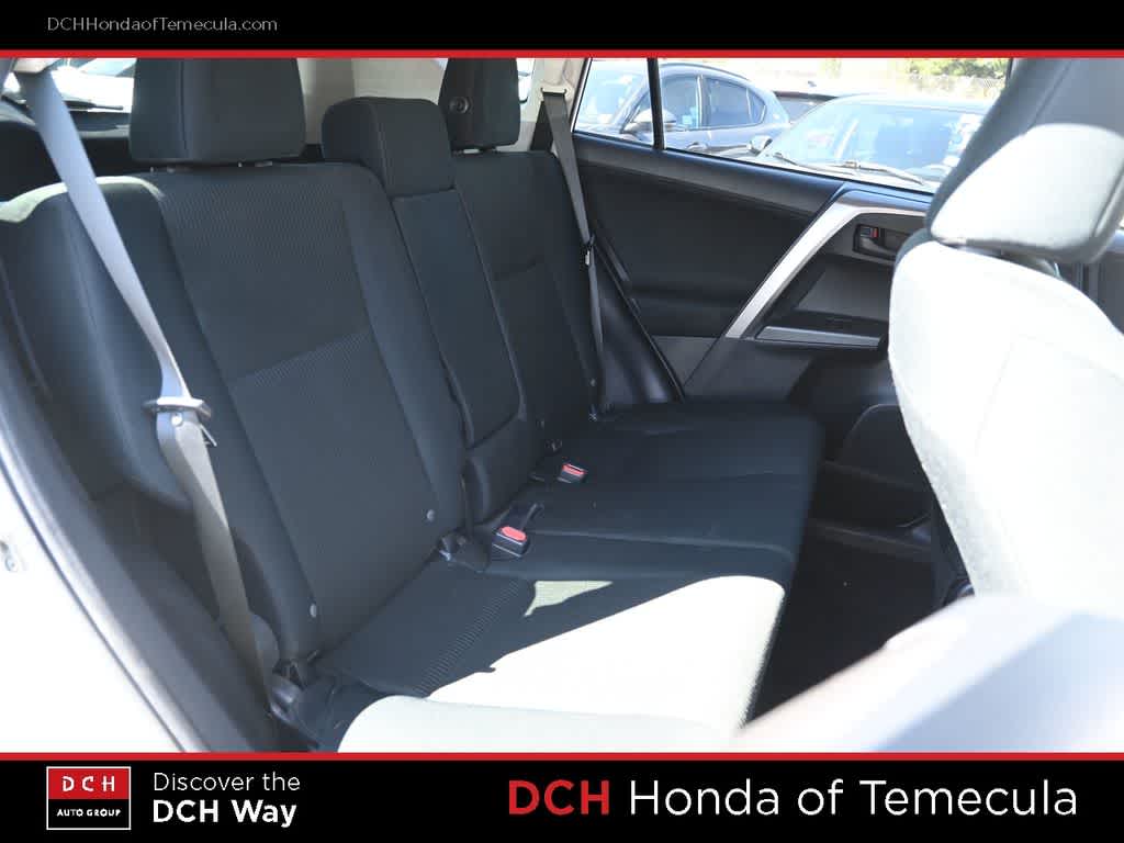Thumbnail: 2018 Toyota RAV4 - 25