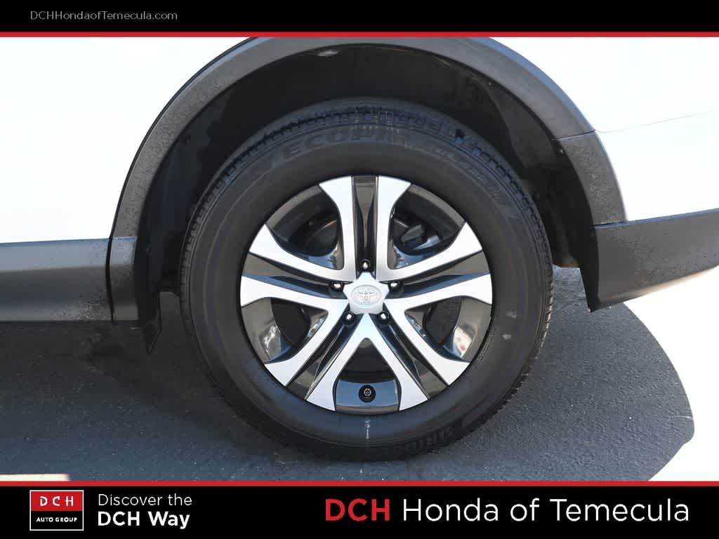 Thumbnail: 2018 Toyota RAV4 - 7