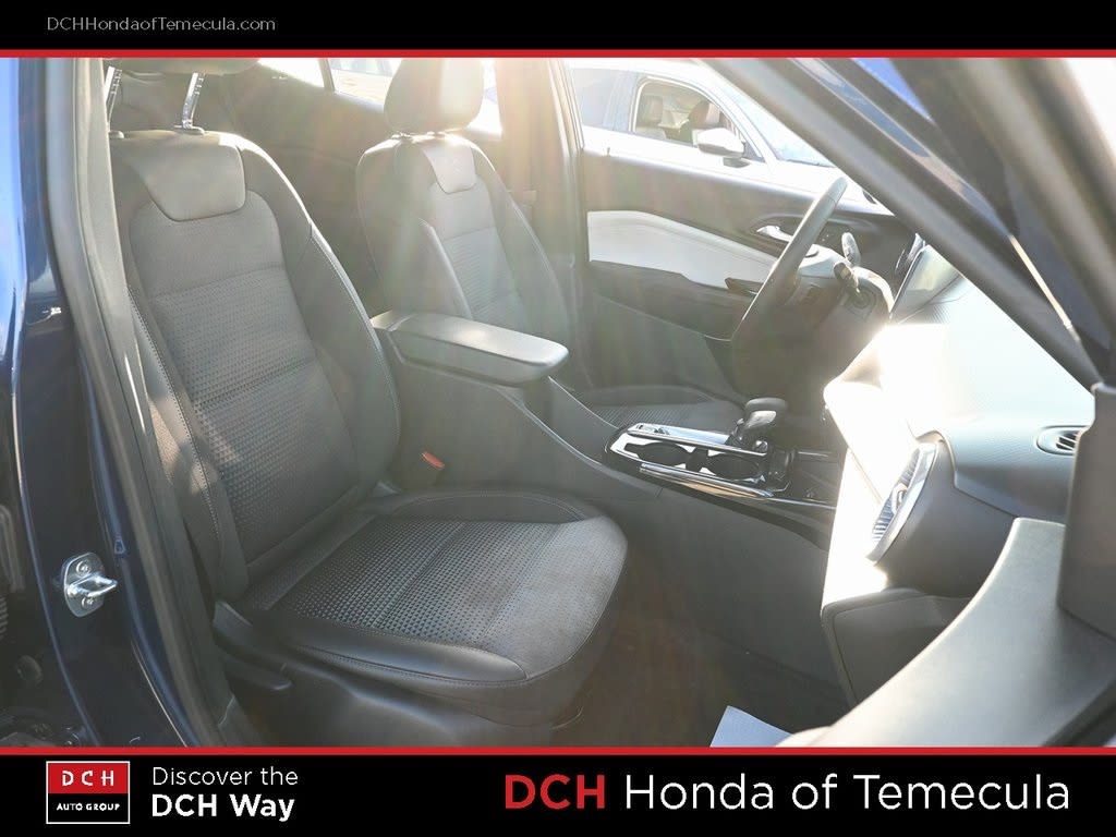 Thumbnail: 2024 Chevrolet Trax - 9