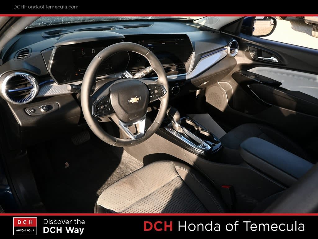 Thumbnail: 2024 Chevrolet Trax - 2