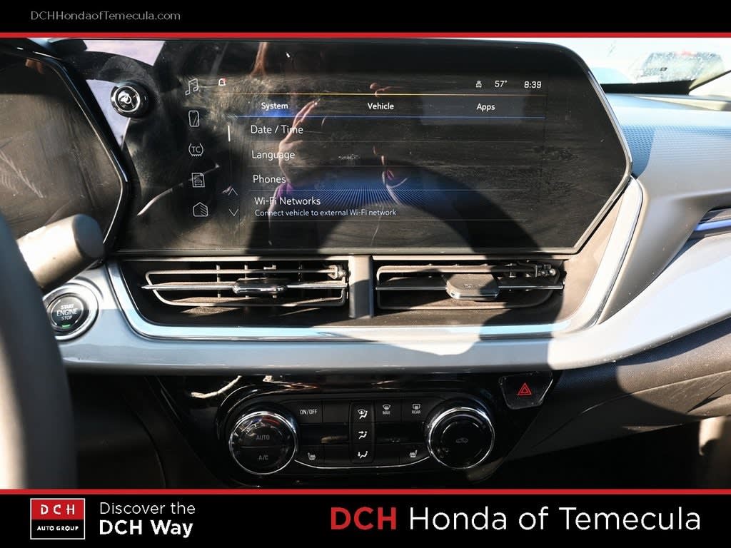 Thumbnail: 2024 Chevrolet Trax - 18