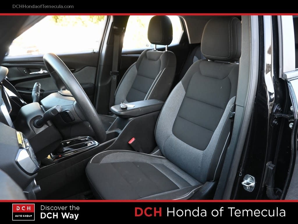 Thumbnail: 2022 Chevrolet TrailBlazer - 8