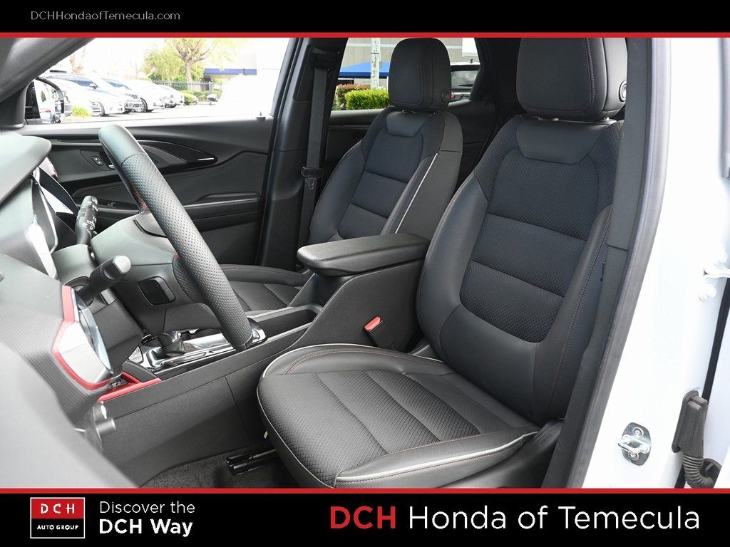 Thumbnail: 2023 Chevrolet TrailBlazer - 8