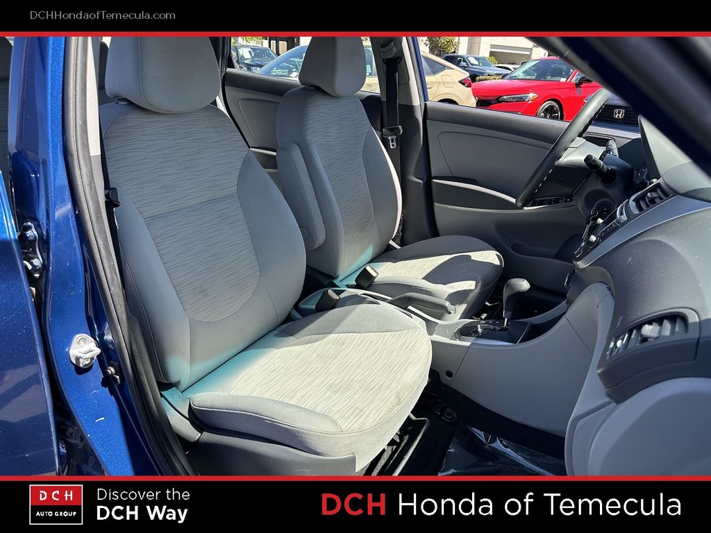 Thumbnail: 2016 Hyundai Accent - 10