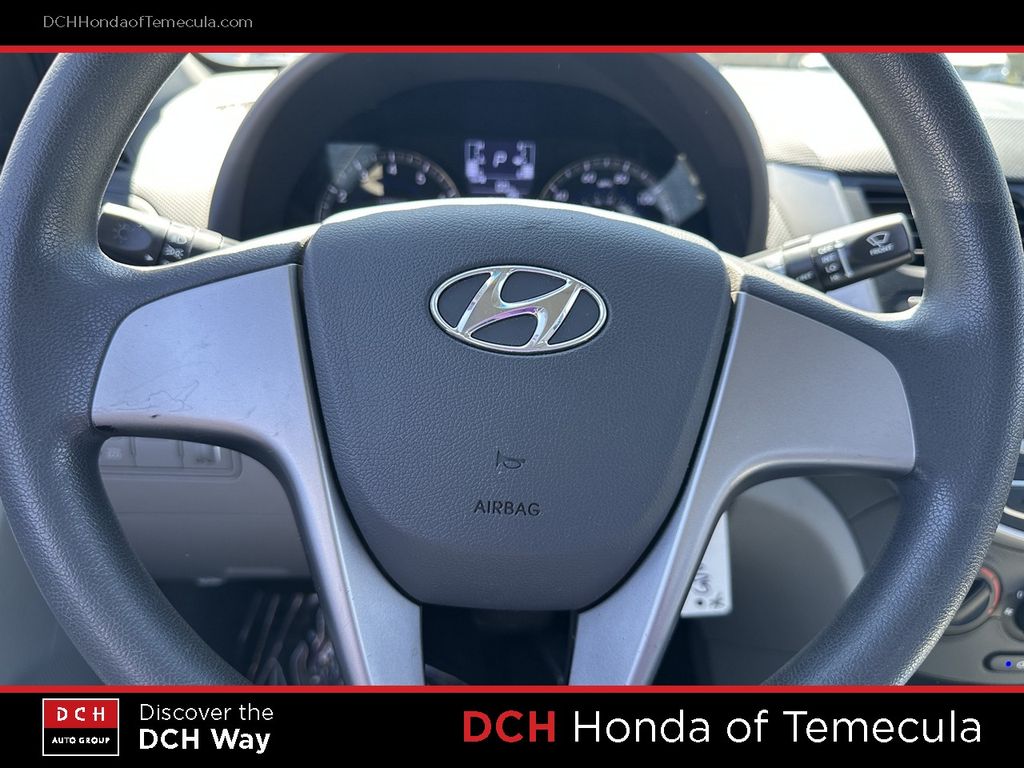 Thumbnail: 2016 Hyundai Accent - 11
