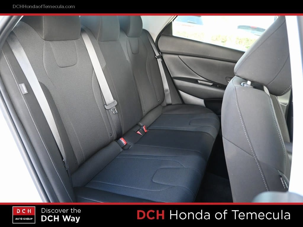 Thumbnail: 2024 Hyundai Elantra - 24