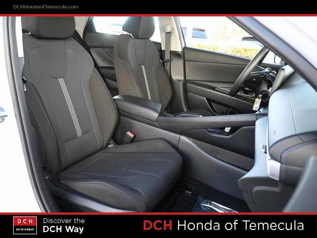 Thumbnail: 2024 Hyundai Elantra - 9