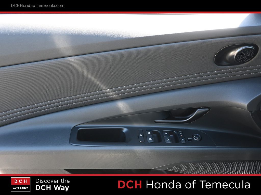 Thumbnail: 2025 Hyundai Elantra - 22
