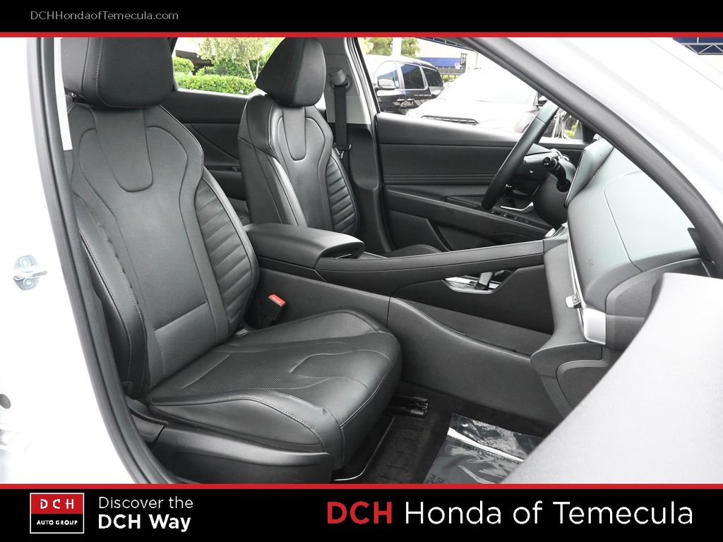 Thumbnail: 2023 Hyundai Elantra - 9