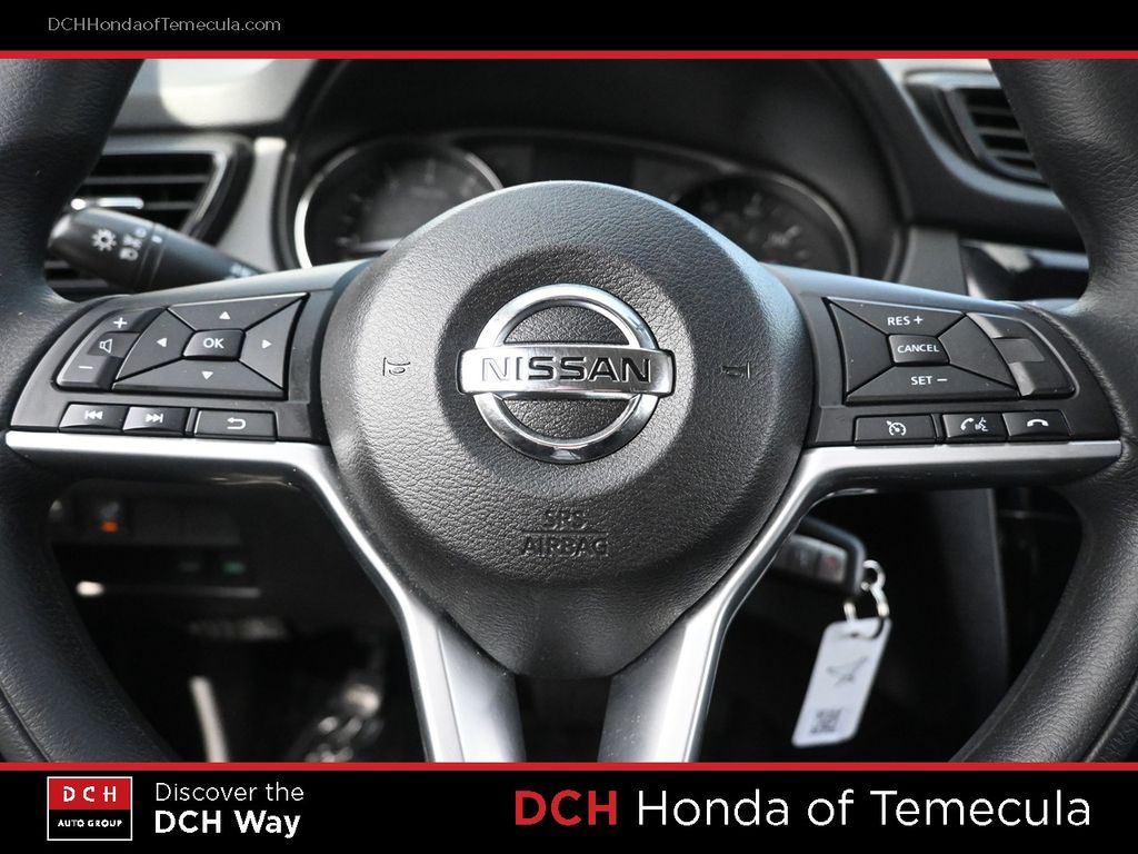 Thumbnail: 2017 Nissan Rogue - 19