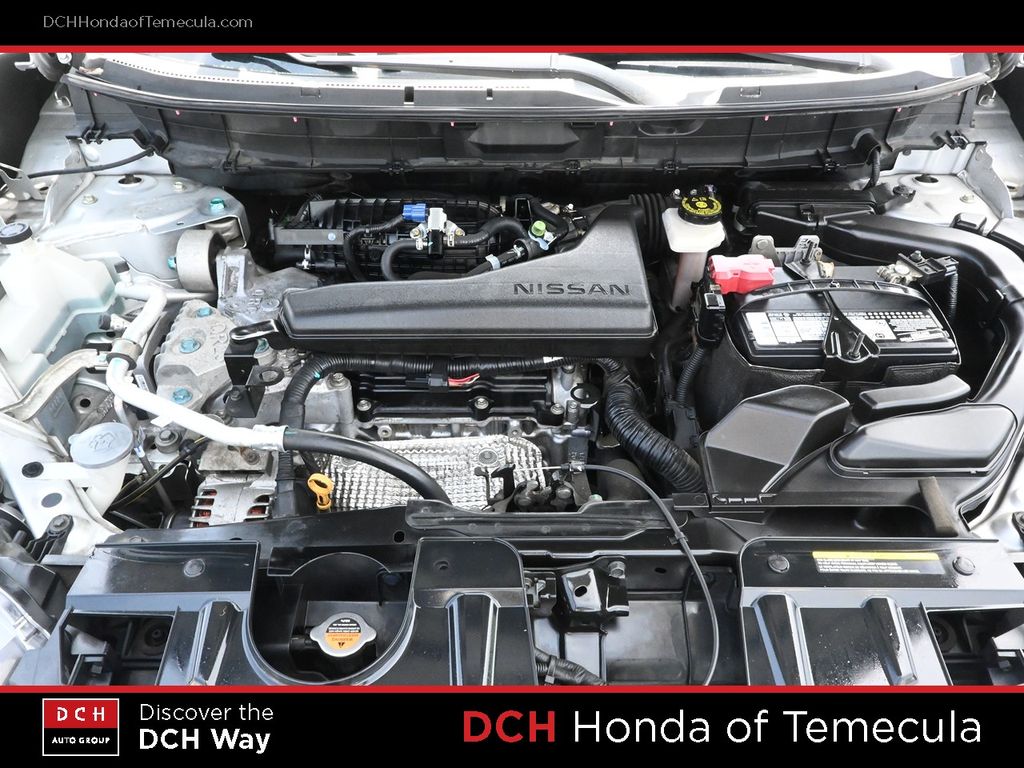 Thumbnail: 2017 Nissan Rogue - 8