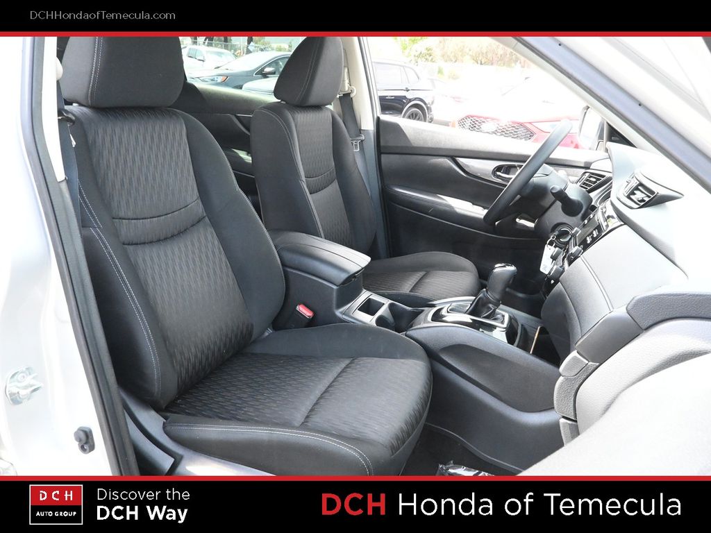 Thumbnail: 2017 Nissan Rogue - 10