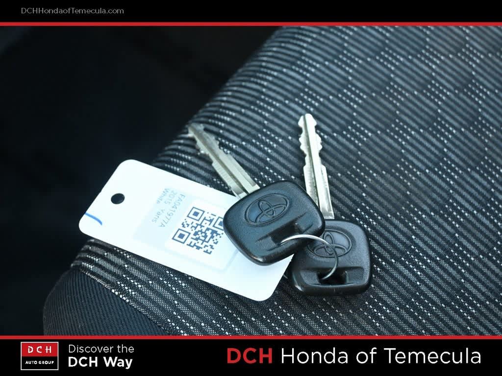 Thumbnail: 2015 Toyota Yaris - 16