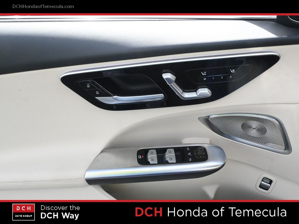 Thumbnail: 2023 Mercedes-Benz C-Class - 22