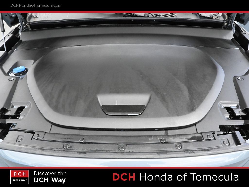 Thumbnail: 2023 Volvo C40 - 8