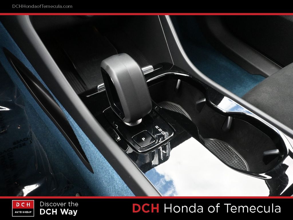 Thumbnail: 2023 Volvo C40 - 13