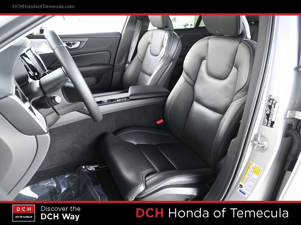 Thumbnail: 2024 Volvo V60 - 9