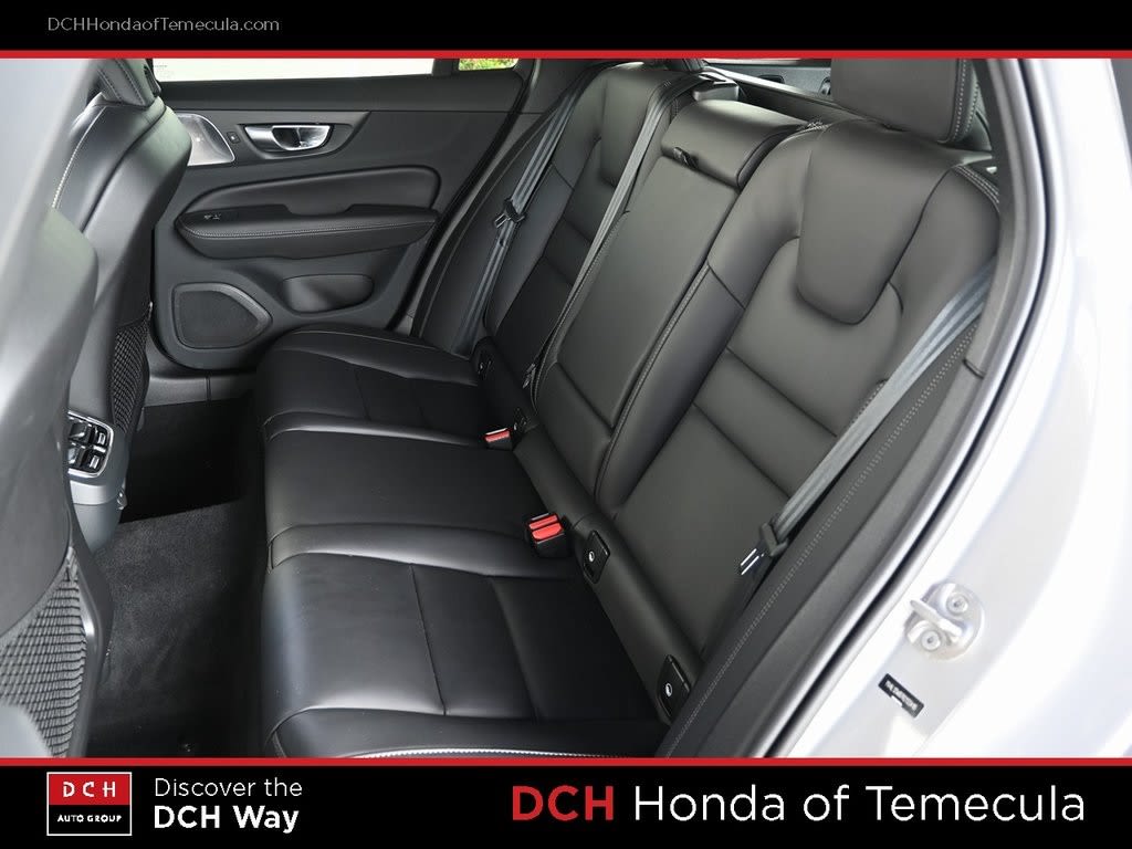 Thumbnail: 2024 Volvo V60 - 11