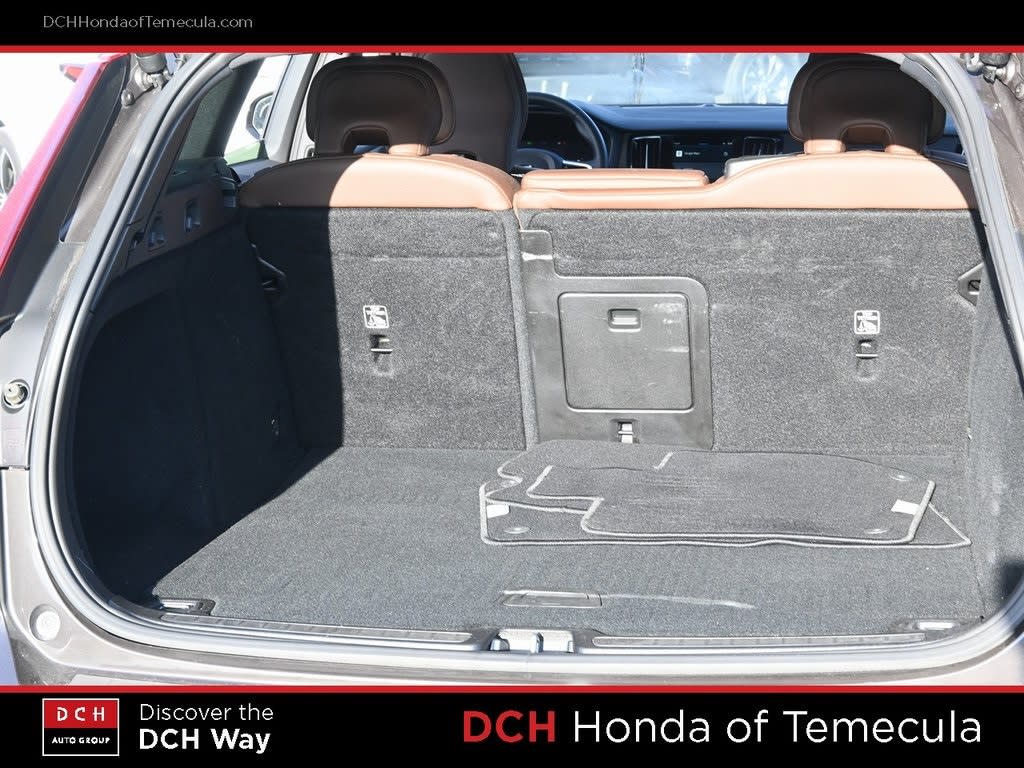 Thumbnail: 2024 Volvo V60 - 13